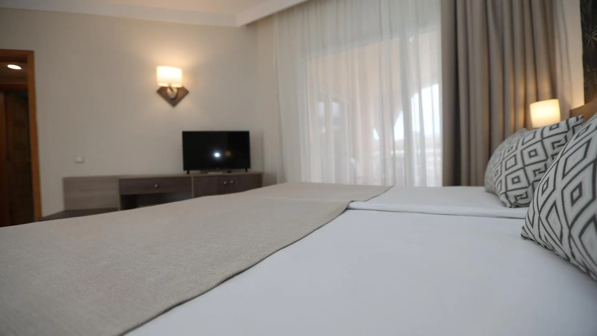 פוארטו דה לה קרוז Hotel Puerto Palace